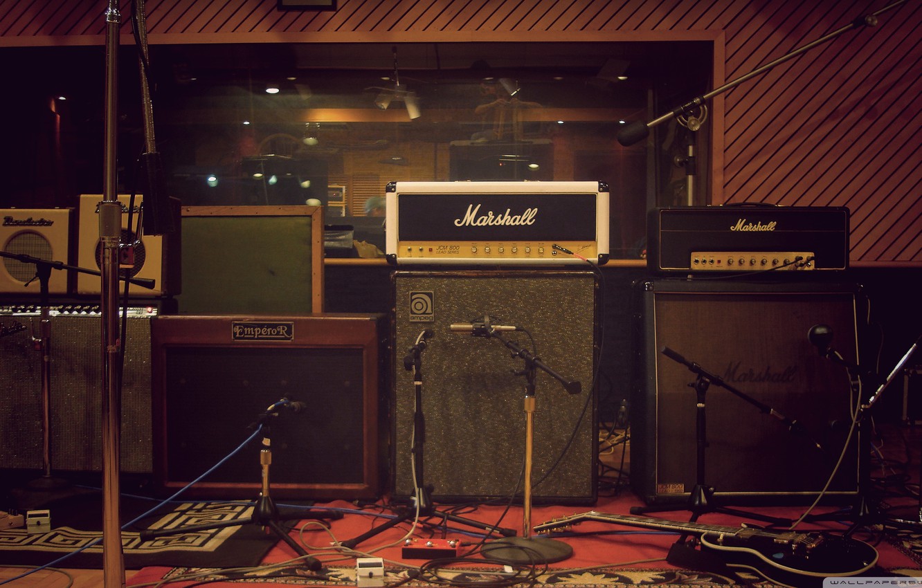 Photo Wallpaper Fender, Studio, The Recorder, Marshall, - Ulrik Munther Born This Way - HD Wallpaper 