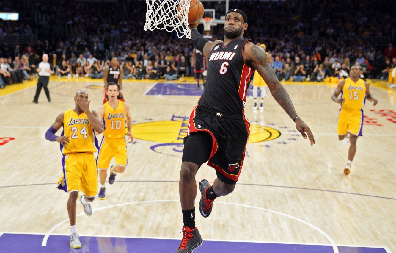 Photo Wallpaper Miami, Nba, Basketball, James, Heat, - Lebron James Miami Dunk - HD Wallpaper 