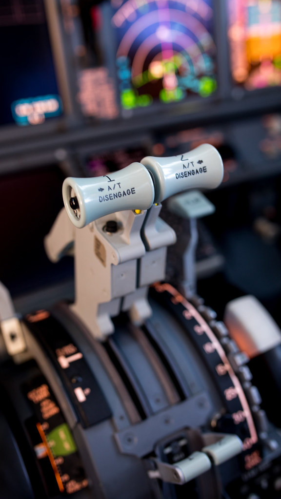 Boeing 777 Thrust Lever - HD Wallpaper 