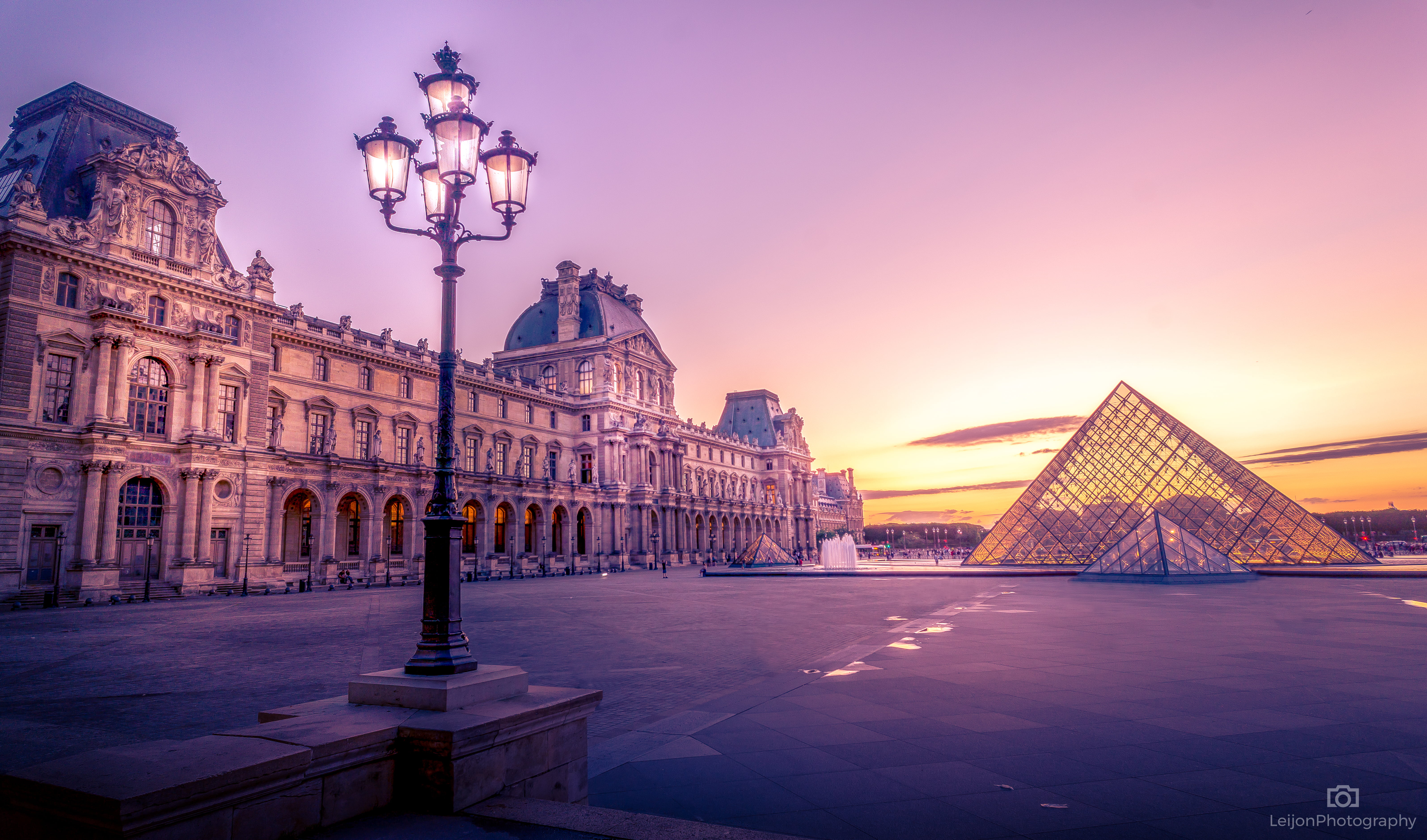 Louvre - HD Wallpaper 
