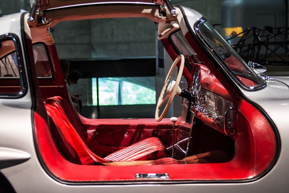 Grasp The Beautiful 16k Wallpaper - Grey Car With Red Interior - HD Wallpaper 