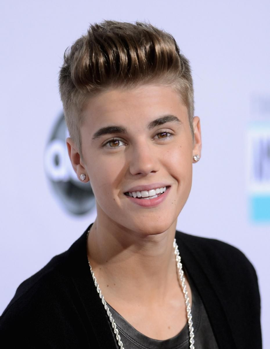 Justin Bieber In 2012 - HD Wallpaper 