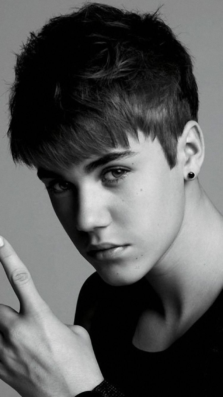Justin Bieber - 750x1334 Wallpaper 