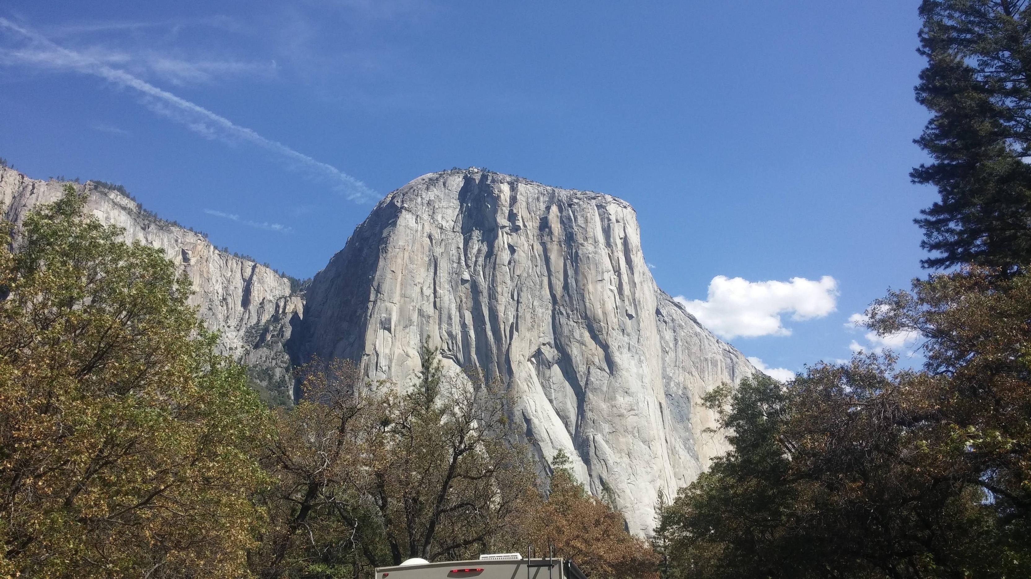 El Capitan At Yosemite Wallpaper - HD Wallpaper 