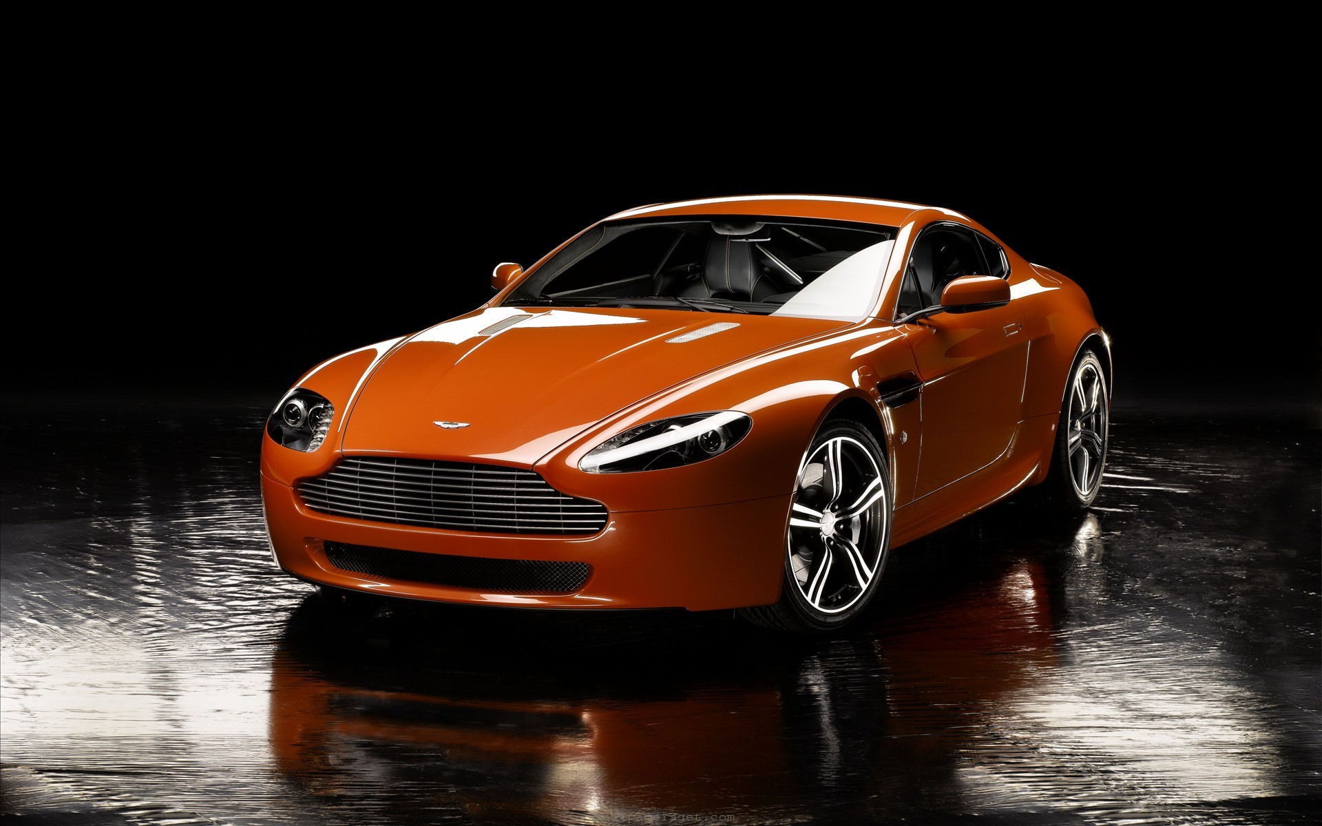 Aston Martin Vantage N400 - HD Wallpaper 