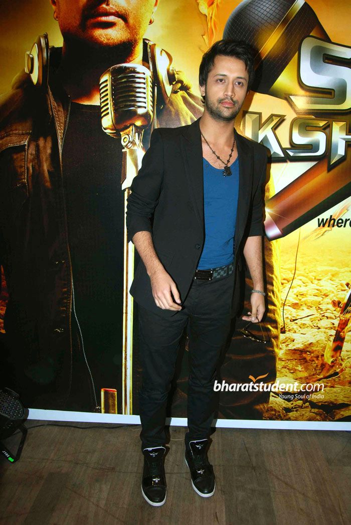 Atif Aslam - Atif Aslam Sur Kshetra Full - HD Wallpaper 