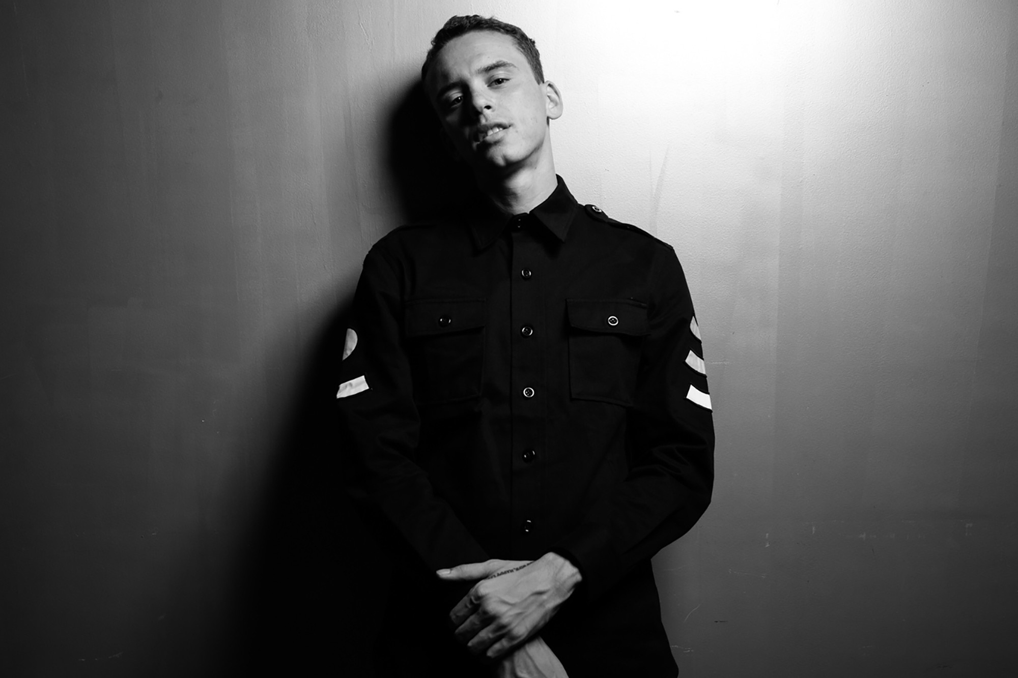 2000x1333, 
 Data Id 43964 
 Data Src /walls/full/f/0/9/43964 - Logic Rapper Wallpaper Hd - HD Wallpaper 