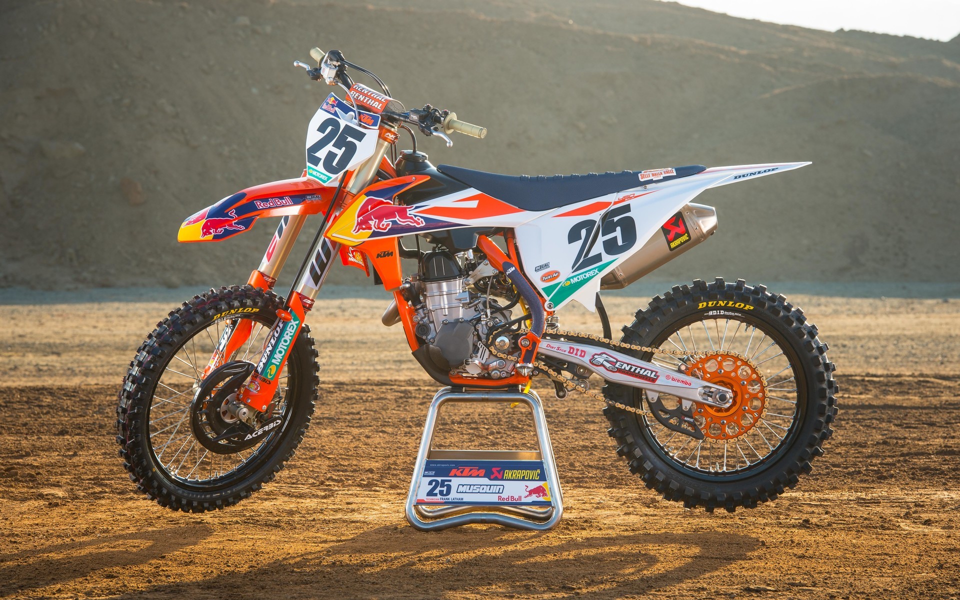 Since The Photos Were The Perfect Size And Quality - Red Bull Ktm Dirt Bike - HD Wallpaper 