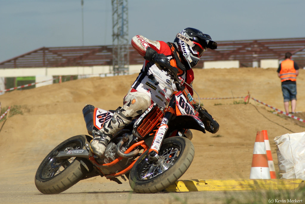 Supermoto - HD Wallpaper 