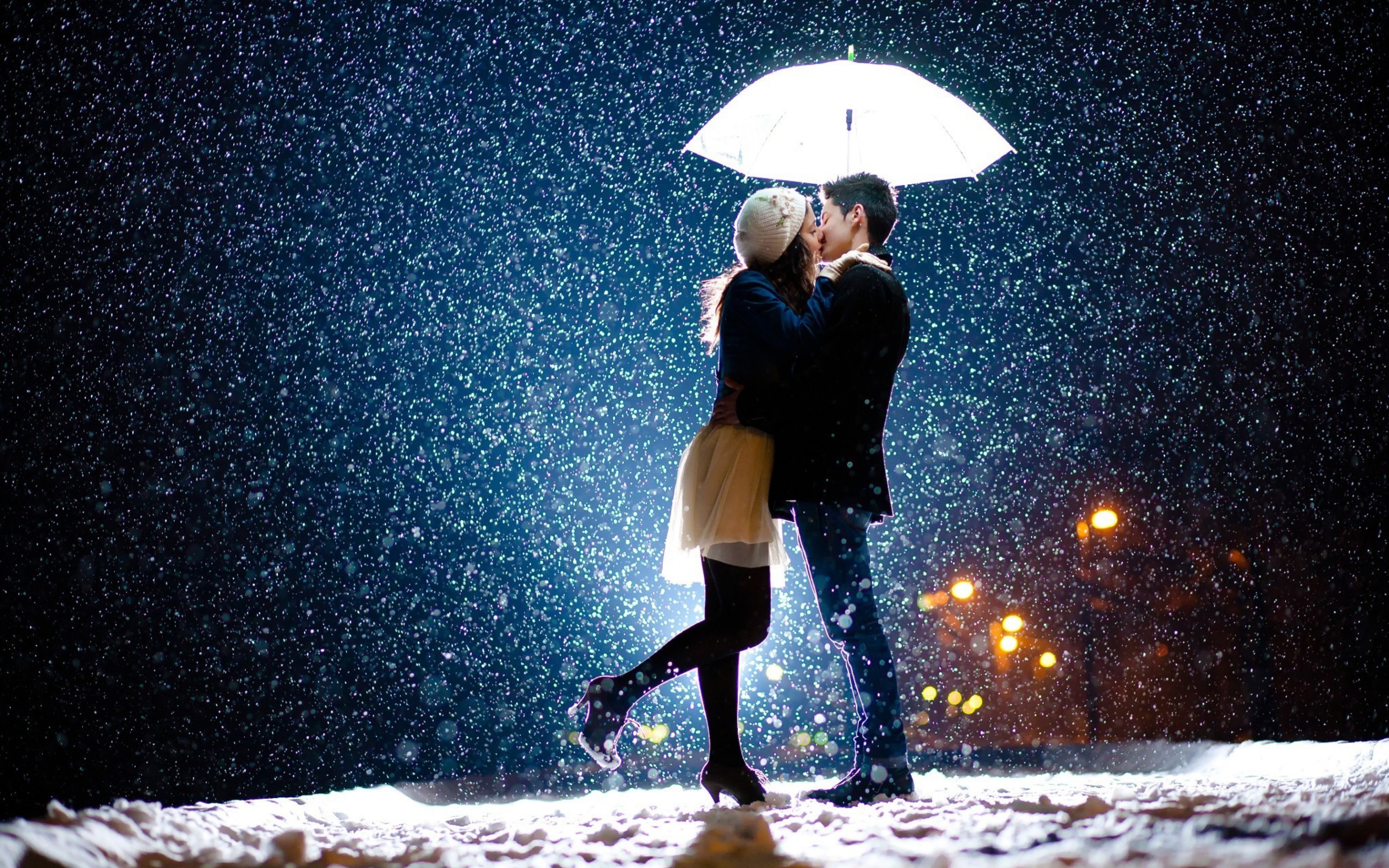 Love Couple In Rain Hd - HD Wallpaper 
