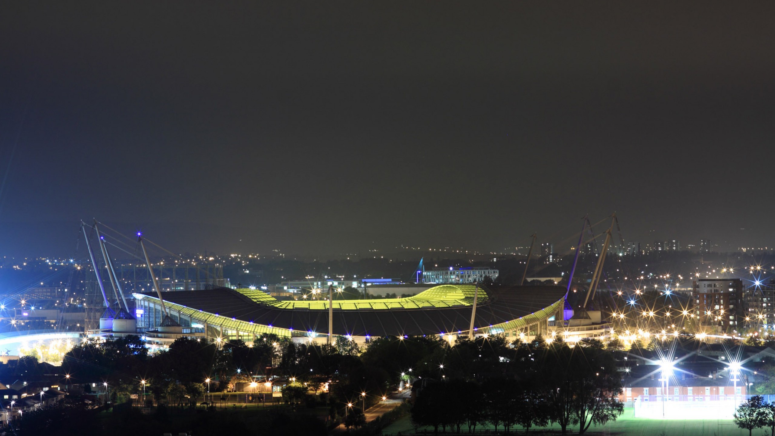 Manchester City Etihad Stadium At Night Wallpaper - Manchester City - HD Wallpaper 