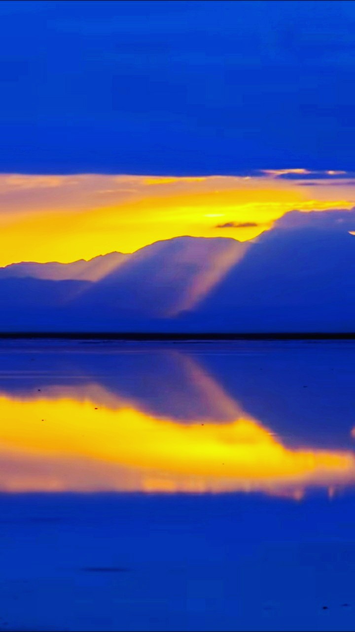 Reflection - HD Wallpaper 