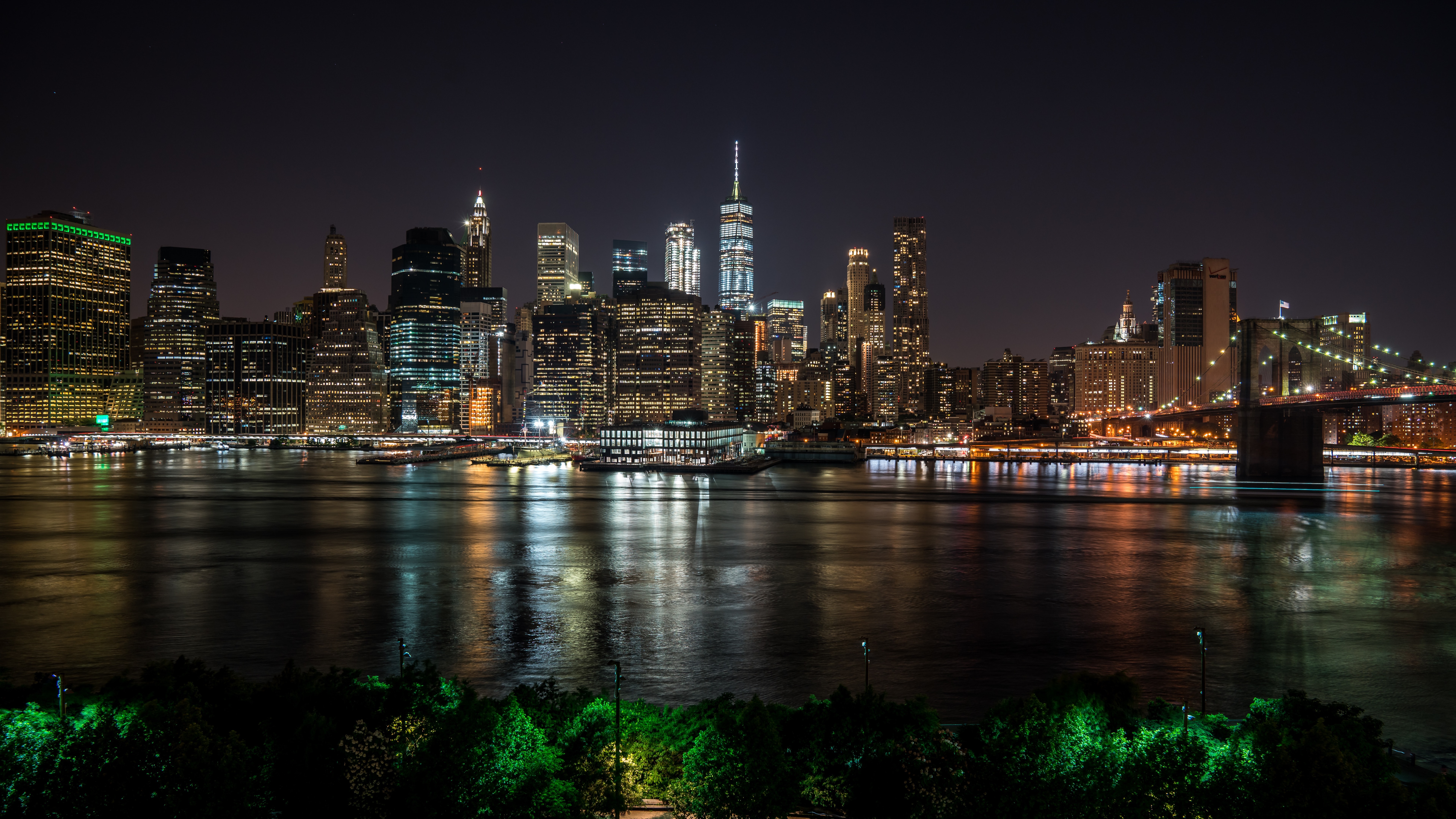 Wallpaper New York At Night, City, River, Skyscrapers, - 8k Wallpaper New York - HD Wallpaper 