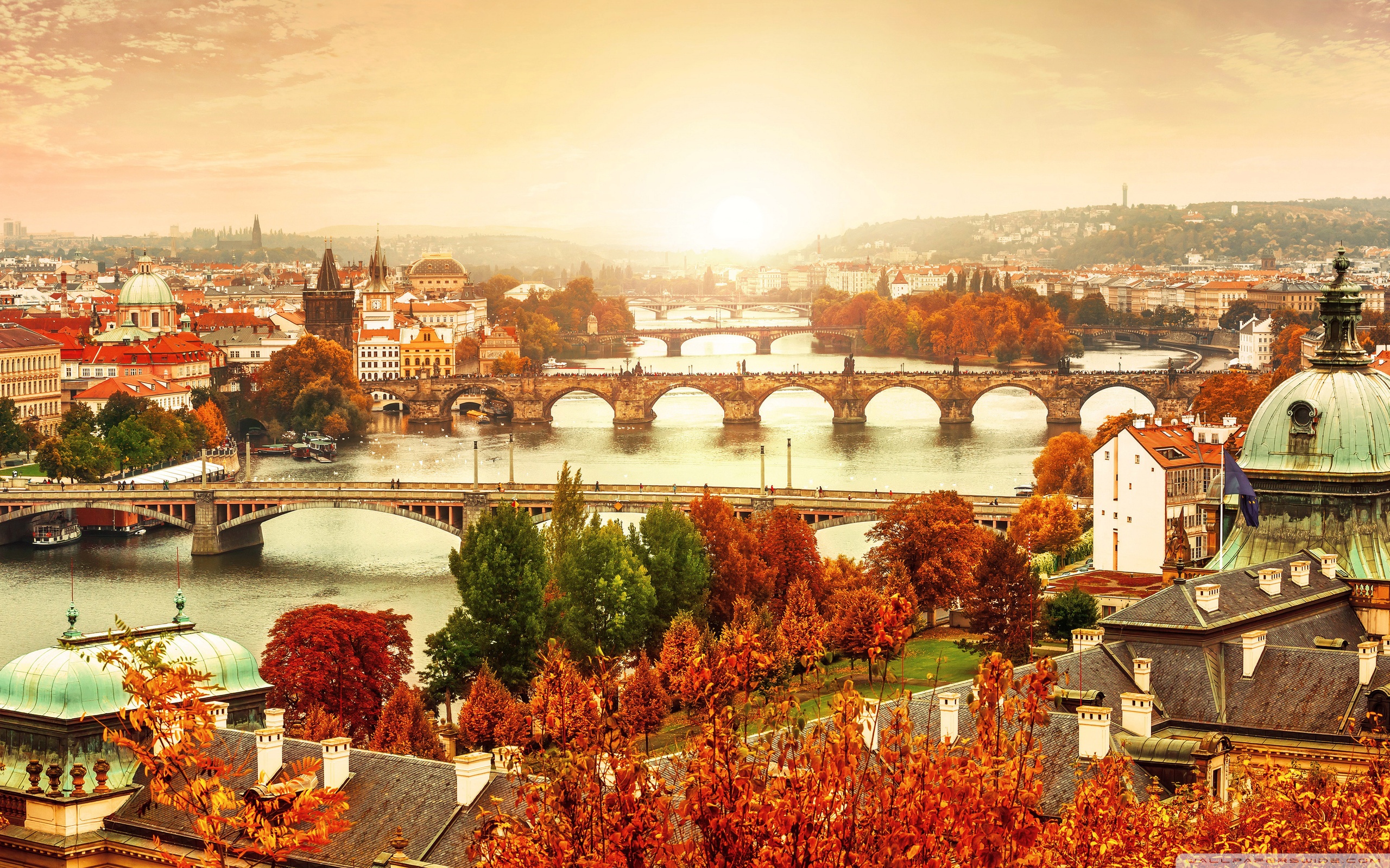 Prague Autumn - HD Wallpaper 