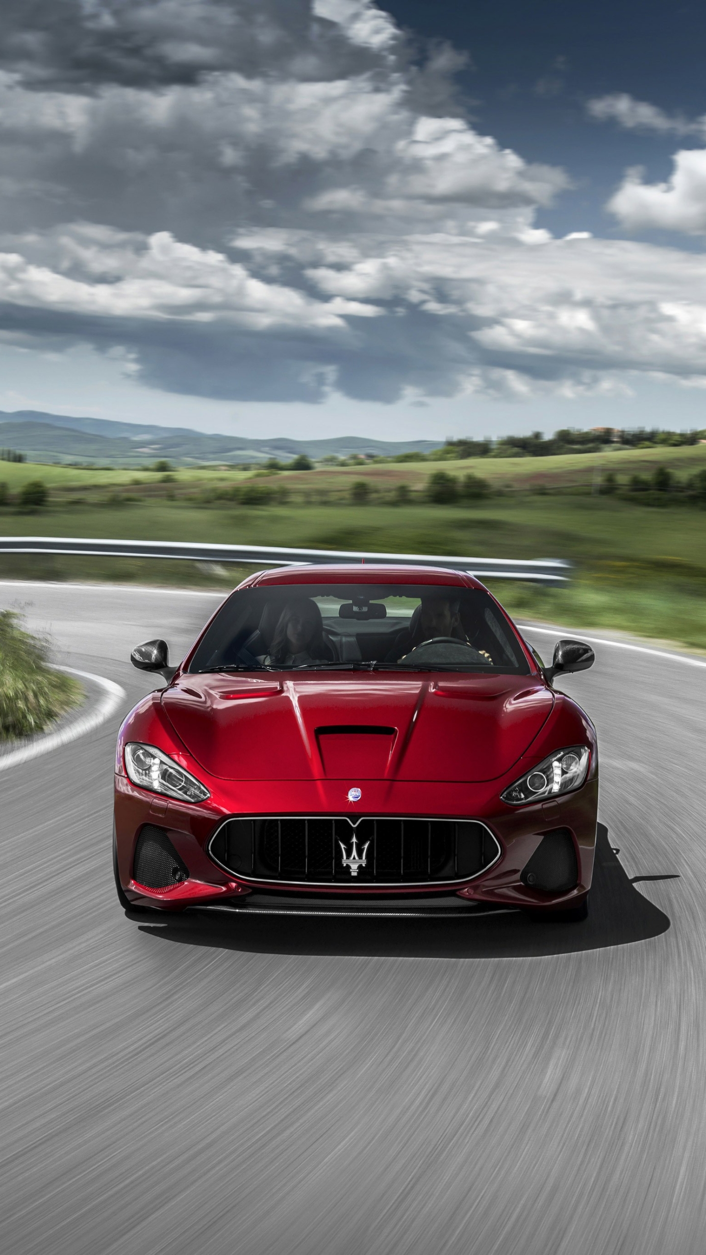 Maserati Granturismo Phone - HD Wallpaper 