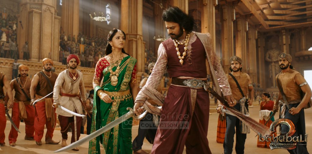 Baahubali 2 Movie Hd Stills / Images / Pics - Baahubali 2 Movie Stills - HD Wallpaper 