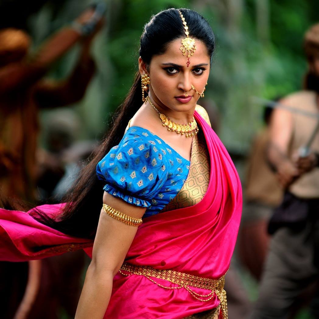 Anushka Shetty In Bahubali 2 - HD Wallpaper 