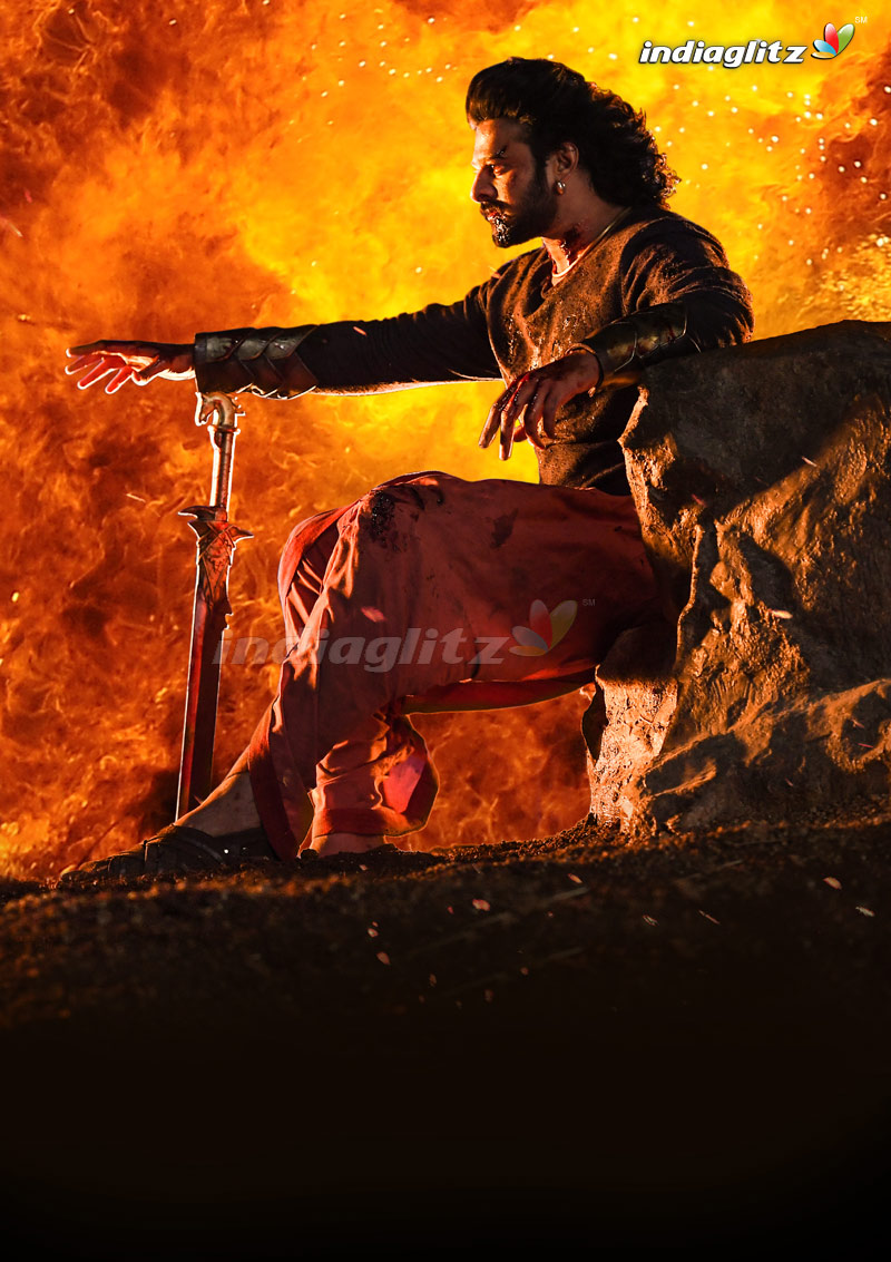 Baahubali 2 Photos Telugu Movies Photos, Images, Gallery, - Baahubali 2 100 Days - HD Wallpaper 