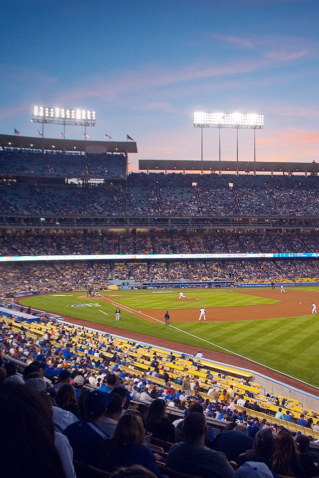 Com Apple Wallpaper La Dodgers Stadium Iphone4 - Dodgers Stadium Wallpaper Iphone - HD Wallpaper 