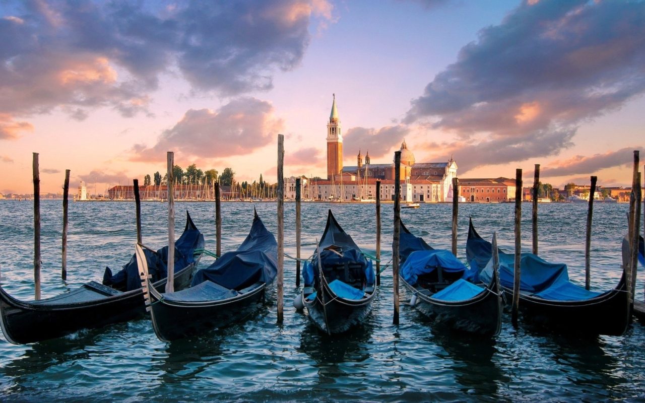 Gondolas In Venice Watercolor - HD Wallpaper 