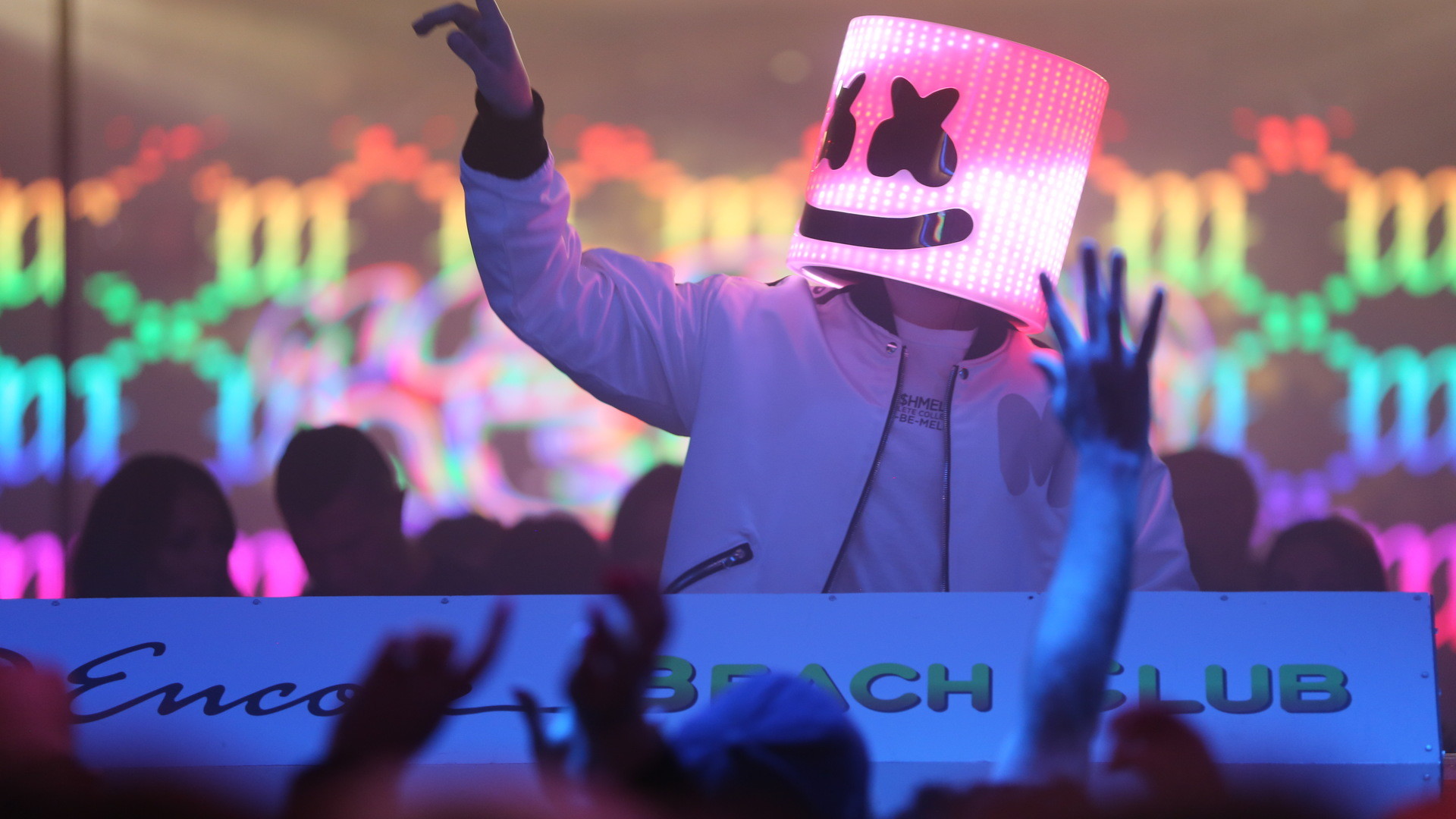 Marshmello Famous Dj 9a 
 Data Src Gorgerous Dj Hd - Dj Marshmello - HD Wallpaper 