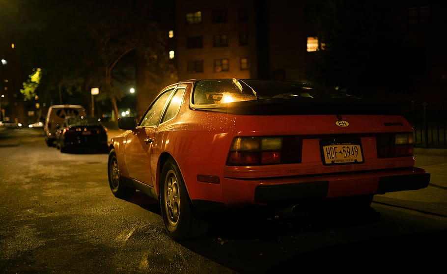 United States, New York, Old School Car, Porche, Old - Porsche 944 - HD Wallpaper 