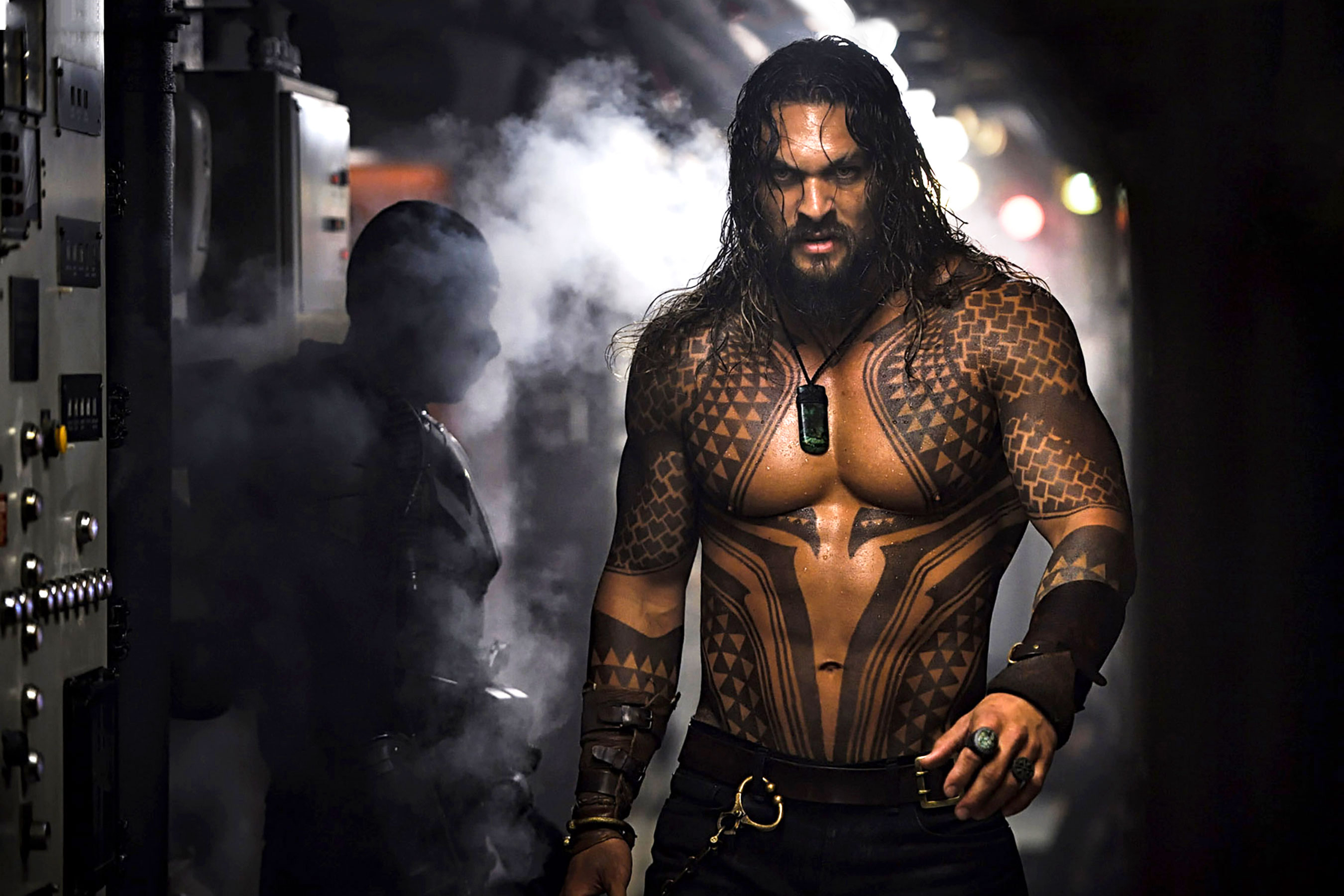 Hd Wallpaper Jason Momoa Aquaman - HD Wallpaper 