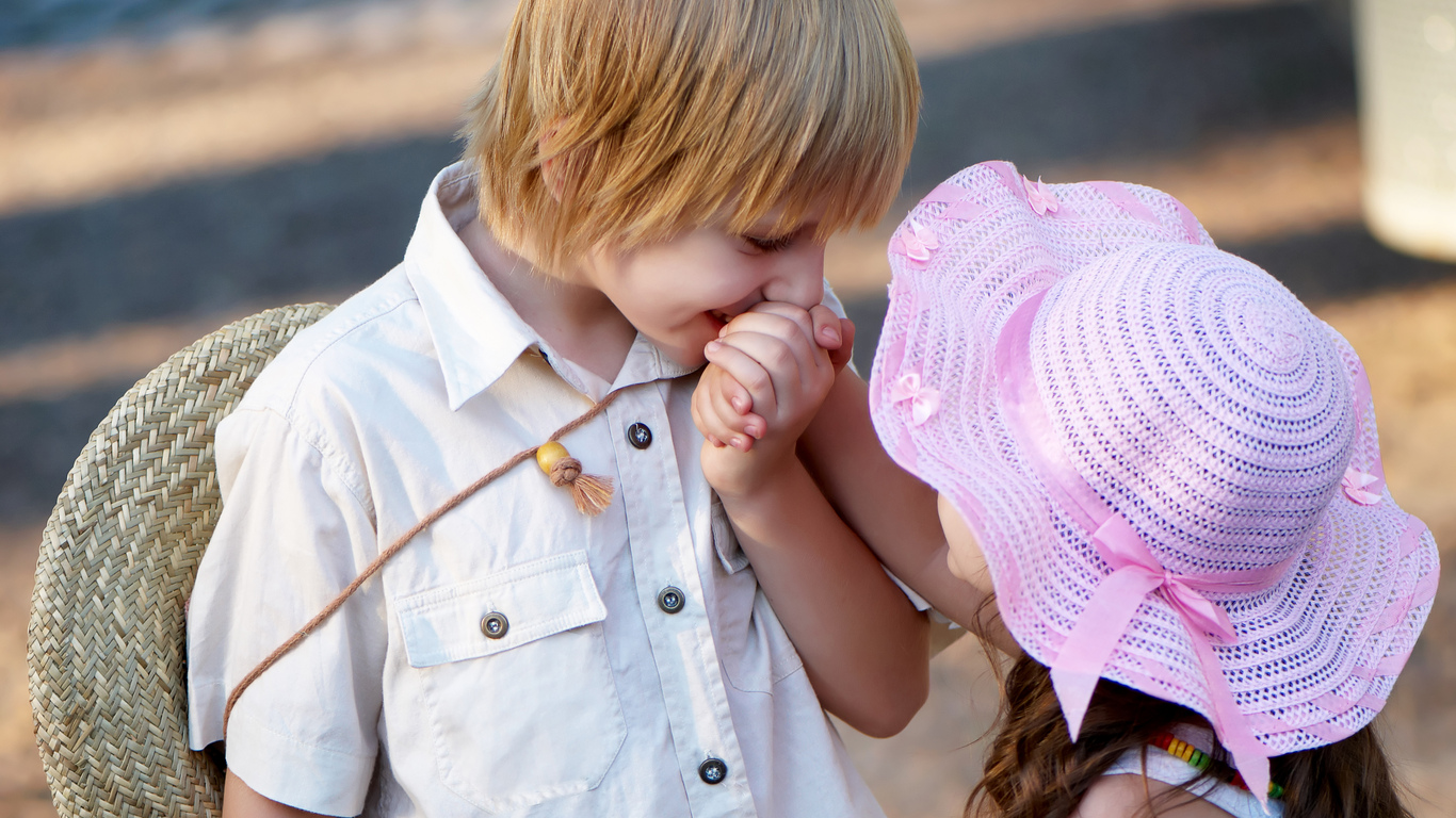 Outstanding Cute Little Boy And Girl Love Wallpaper - Good Baby Images Of Boy And Girl - 1366x768 Wallpaper Outstanding Cute Little Boy And Girl Love Wallpaper - Good Baby Images Of Boy And Girl - 1366x768 Wallpaper