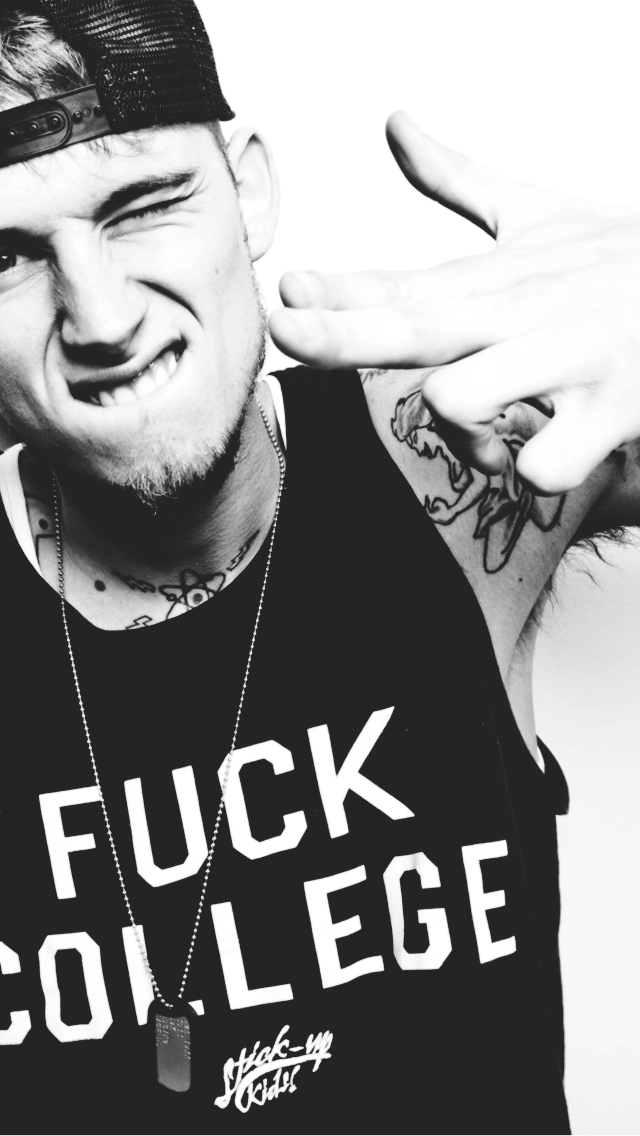 Mgk Wallpapers - Song Machine Gun Kelly - HD Wallpaper 