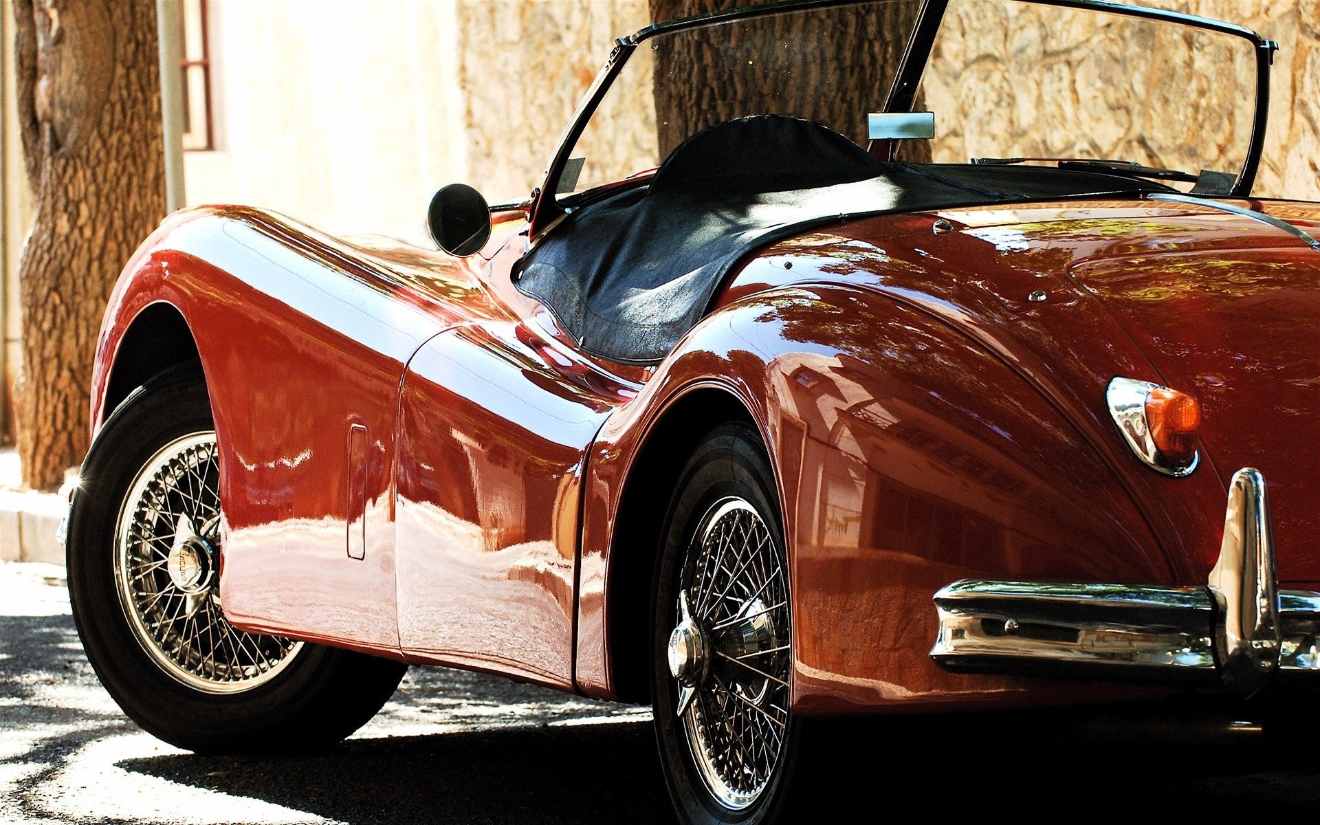 Jaguar Classic Red Car - HD Wallpaper 