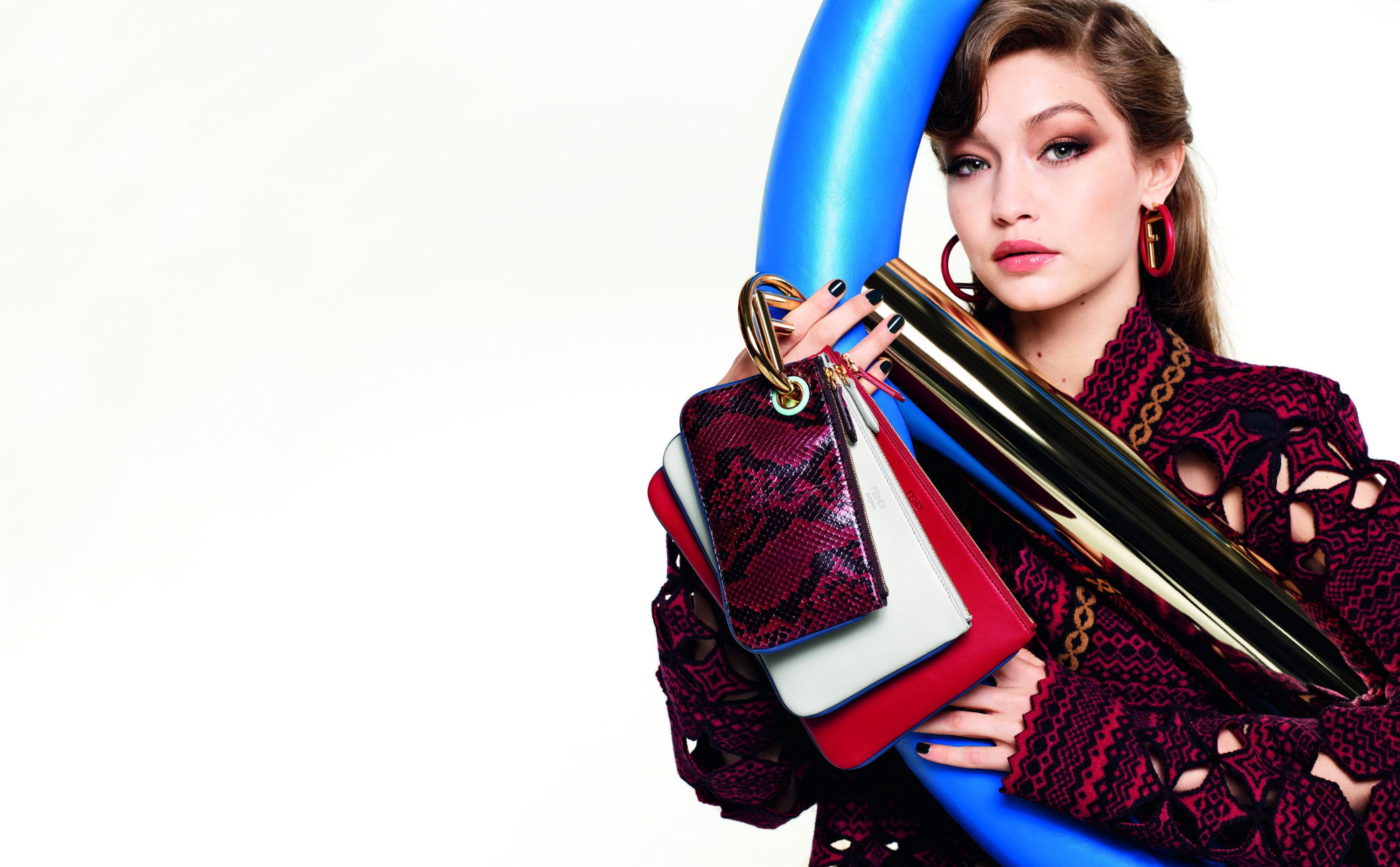 Fendi Kendall Jenner Gigi Hadid - HD Wallpaper 