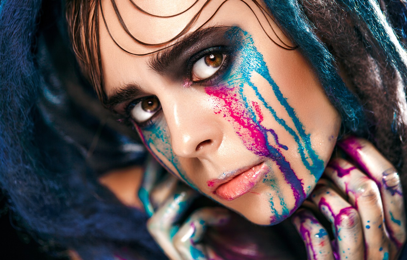 Photo Wallpaper Blue, Drag, Model, Tears, Look, Pose, - Portrait - HD Wallpaper 