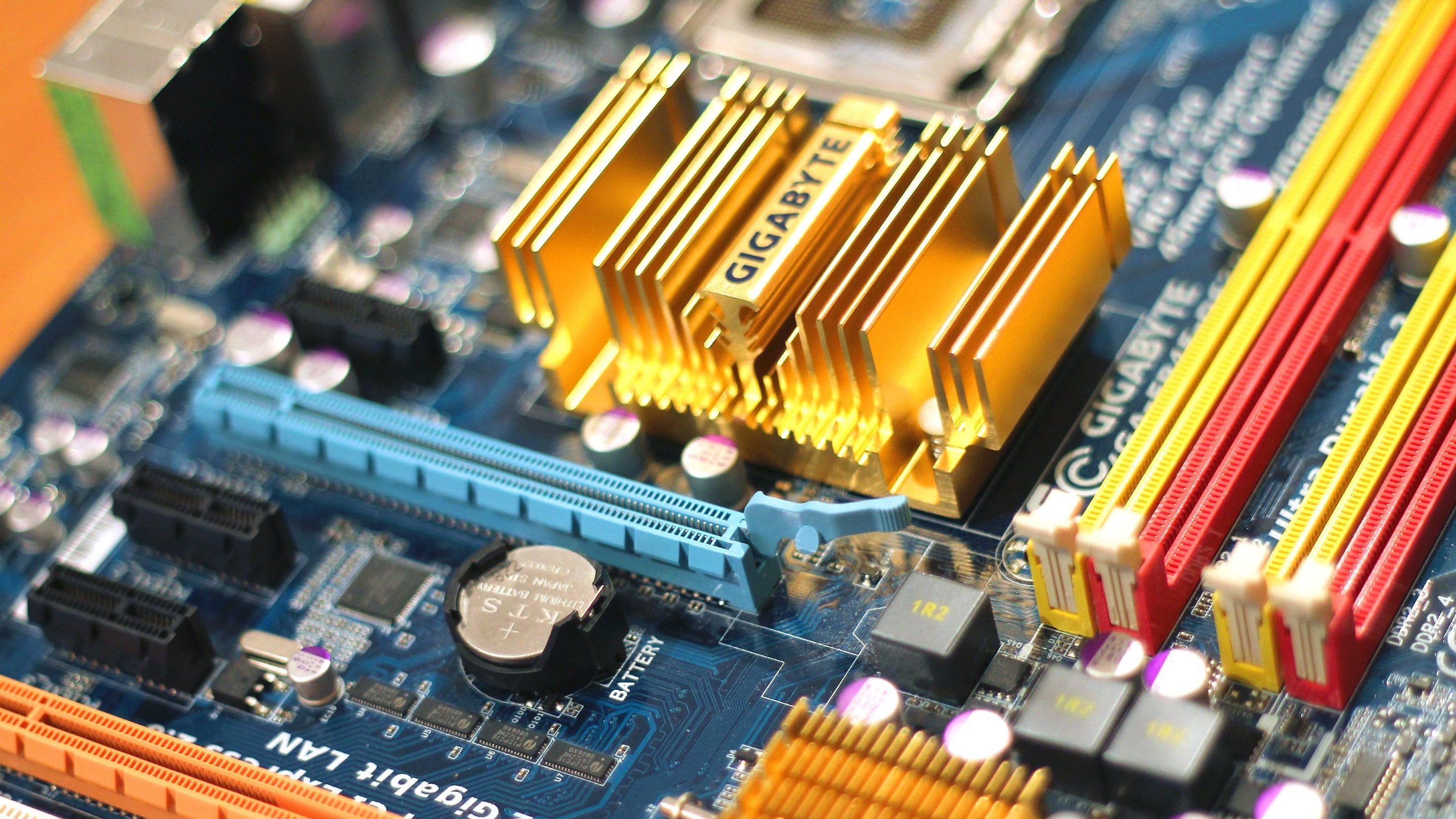 Gigabyte Motherboard Wallpaper - Mother Board Images Hd - HD Wallpaper 