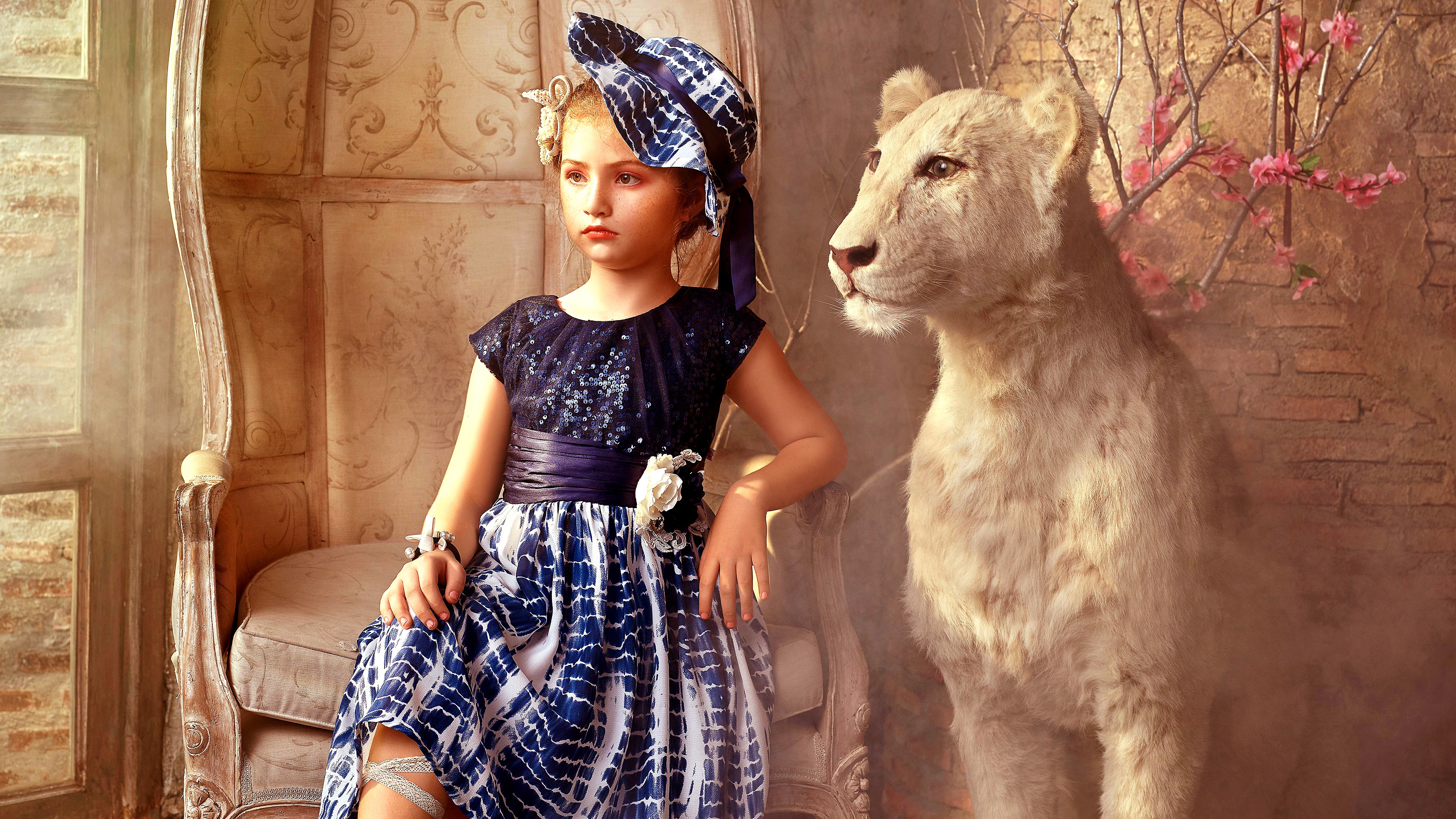 Girl With Her Lion - HD Wallpaper 