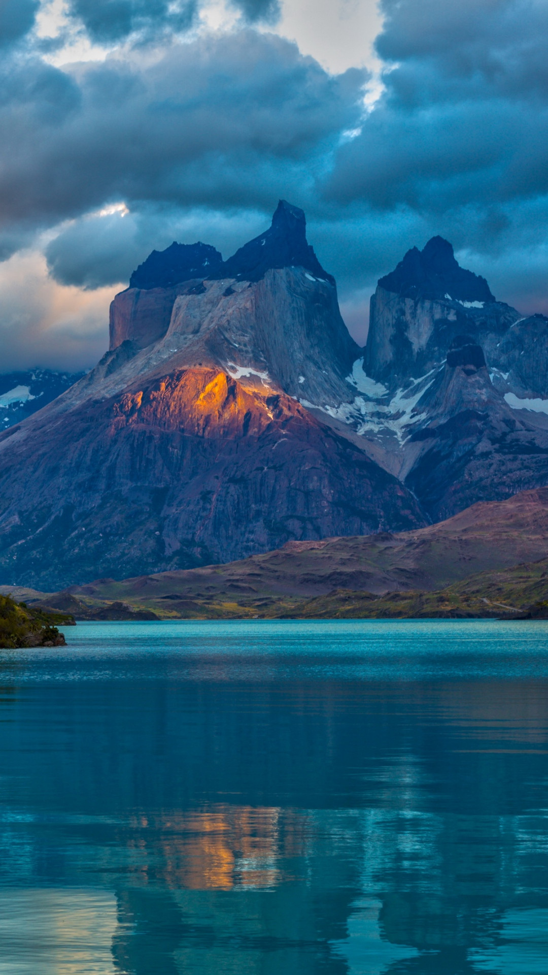 Torres Del Paine Wallpaper Iphone - HD Wallpaper 