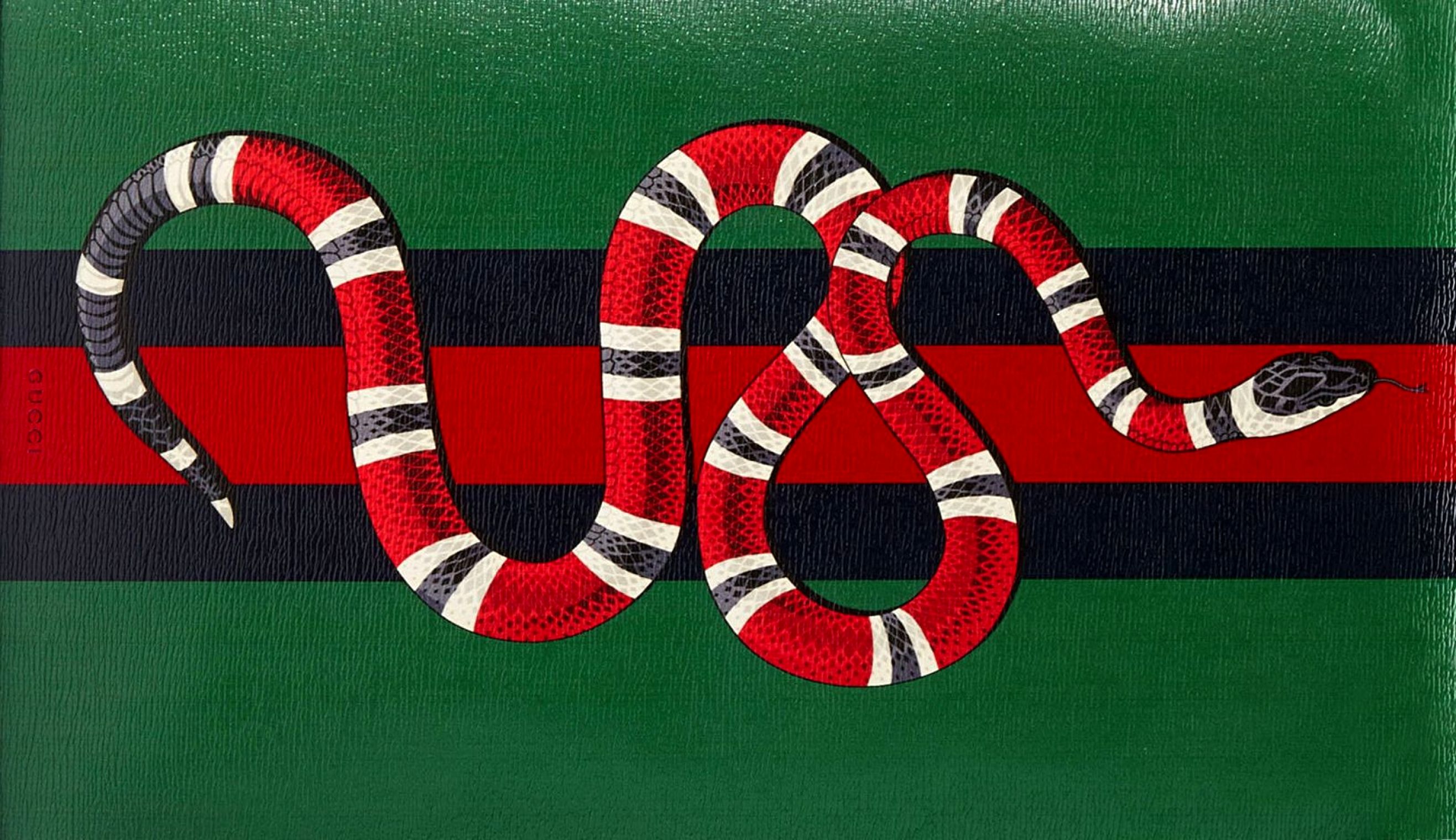 Genoptag elasticitet konvertering Gucci Snake Wallpaper 1 Other Amazing Wallpapers 153129 - Gucci Snake  Messenger Bag - 2633x1520 Wallpaper - teahub.io