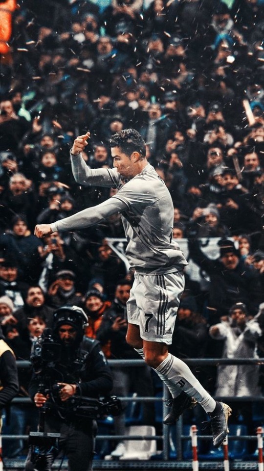 Cristiano Ronaldo Hd - 540x960 Wallpaper Cristiano Ronaldo Hd - 540x960 Wallpaper