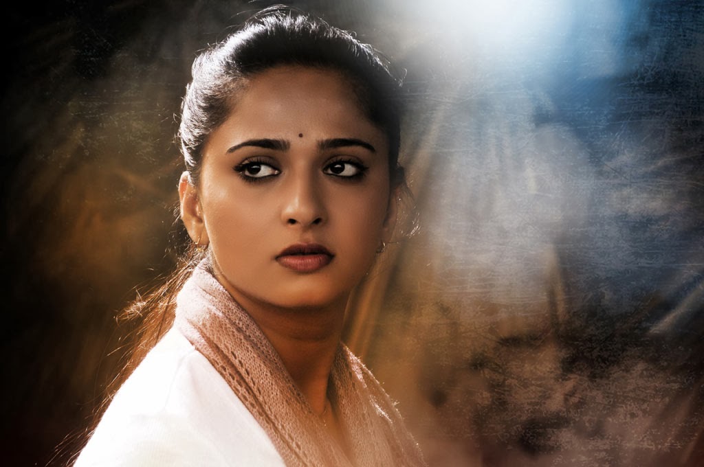 Anushka Shetty - HD Wallpaper 