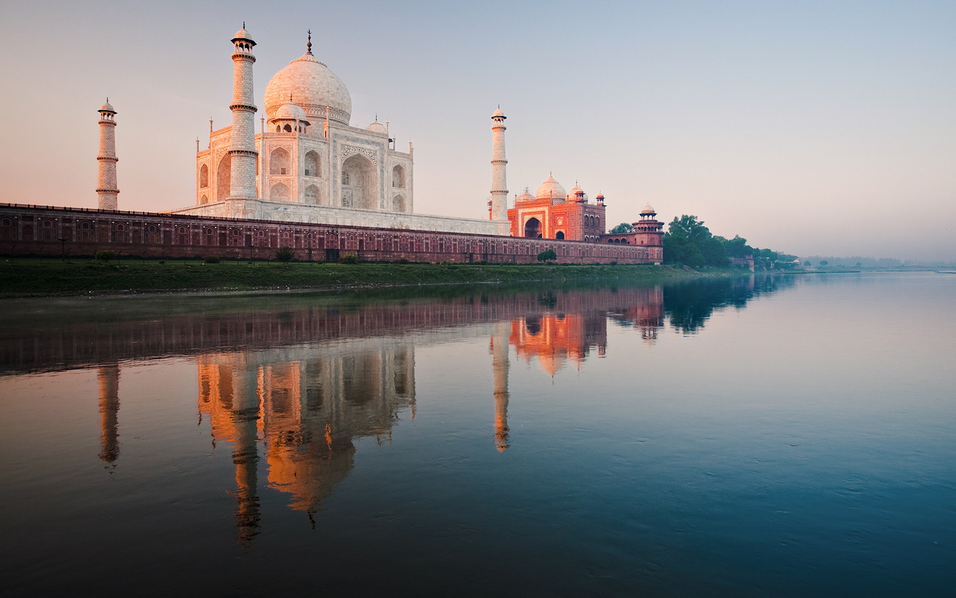 Taj Mahal Hd Hd Backgrounds For Pc - Yamuna River Taj Mahal - HD Wallpaper 