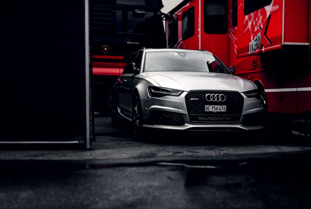 Wallpaper Audi Wallpaper Red Logo Quatro Light Whells - Audi Rs6 Hd - HD Wallpaper 