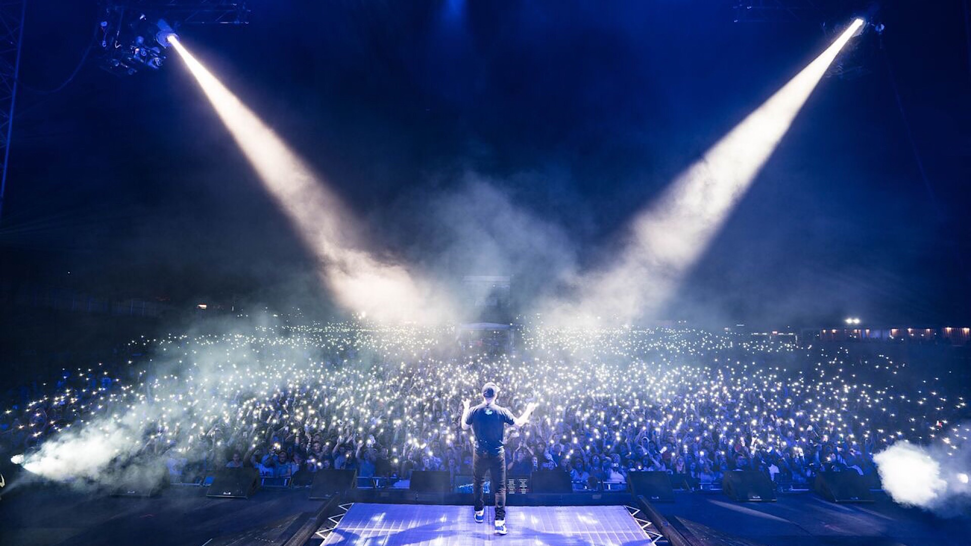 Logic Wallpaper Concert - HD Wallpaper 