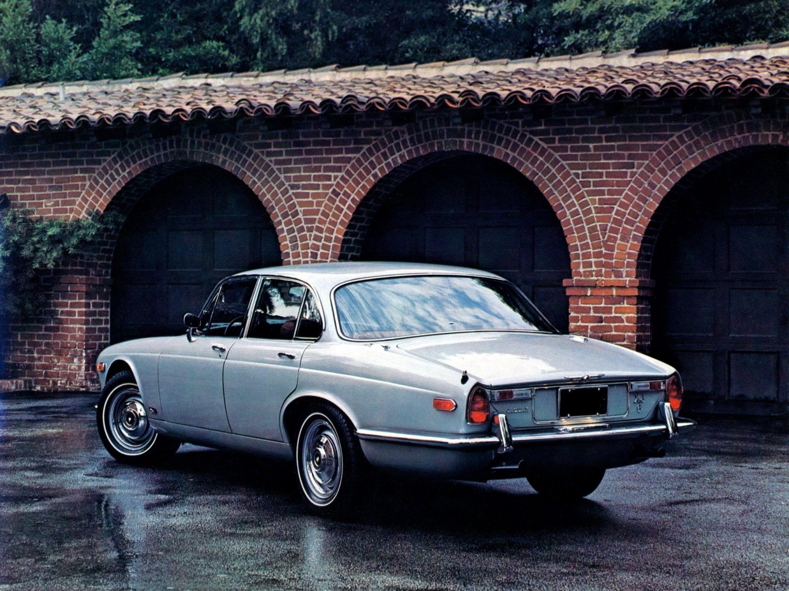 Jaguar Xj6 - Jaguar Xj6 Us Spec - HD Wallpaper 