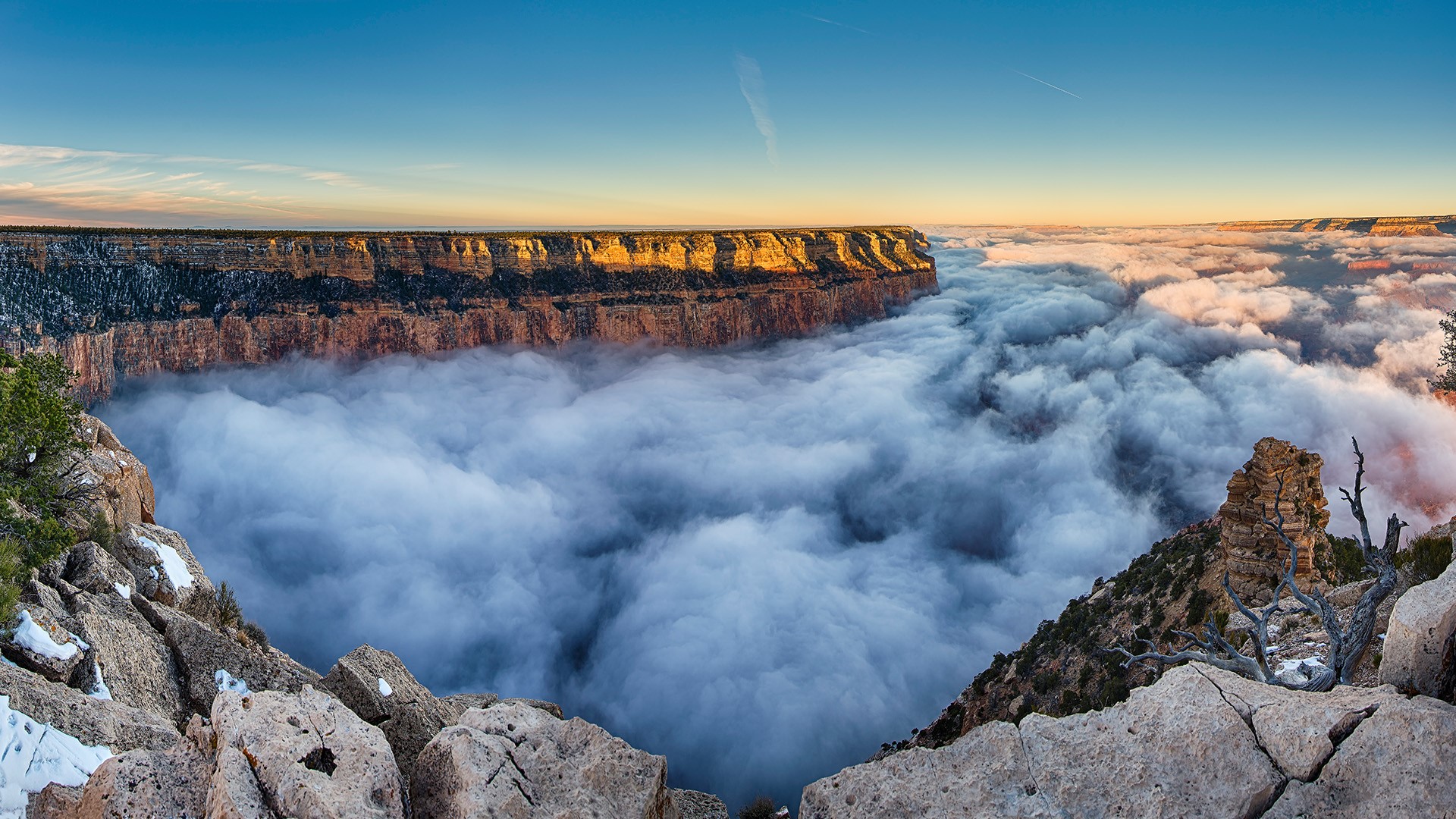 Mist In The Grand Canyon - HD Wallpaper 