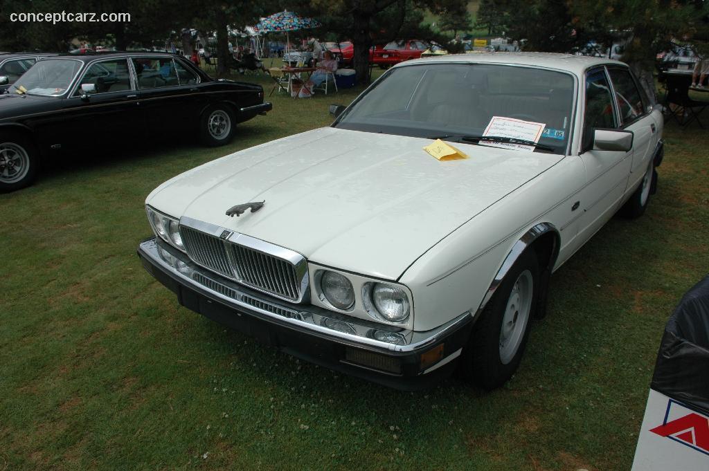 1988 Jaguar Xj6 Thumbnail Image - 88 Jaguar Xj6 - HD Wallpaper 