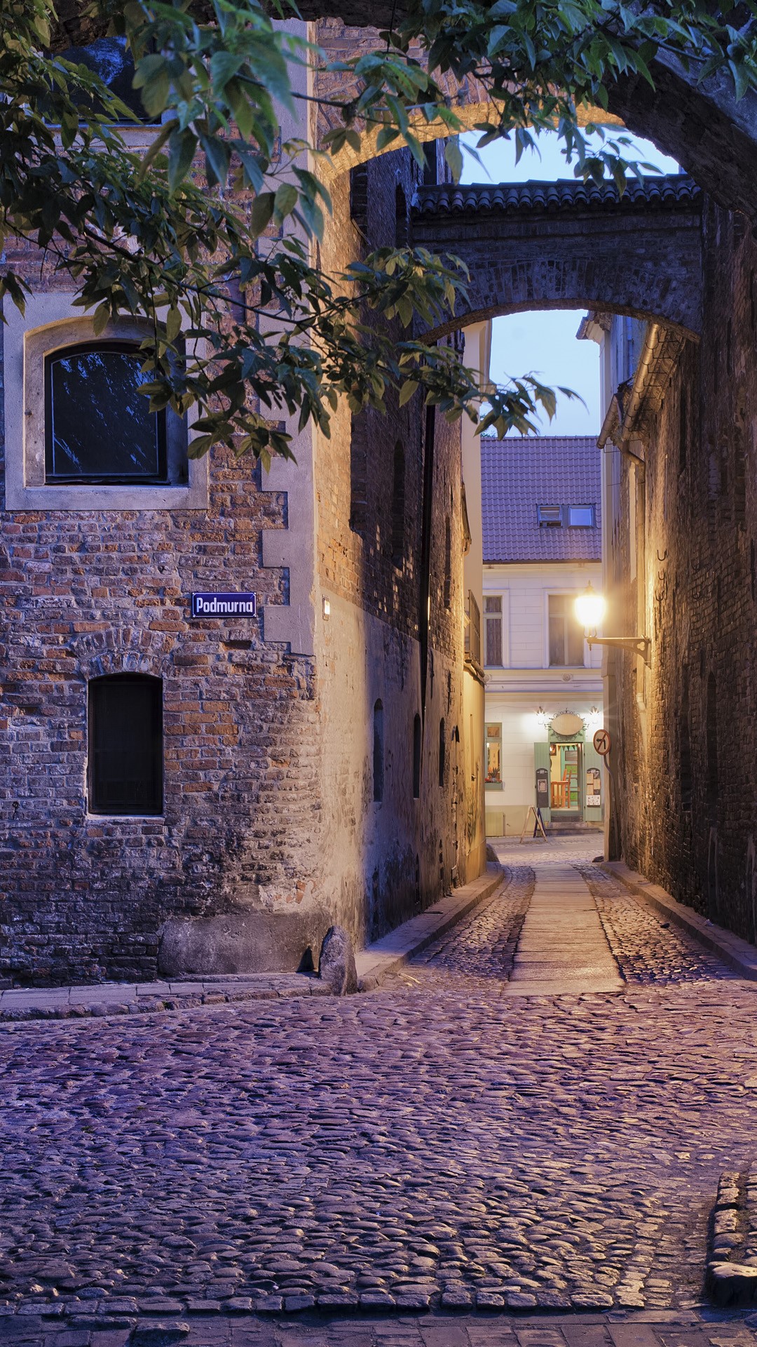 Podmurna Street - HD Wallpaper 