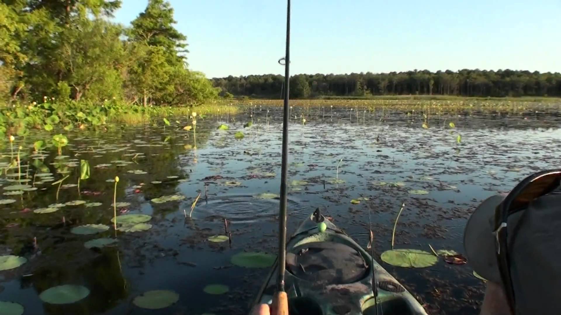 Kayak Bass Fishing - HD Wallpaper 