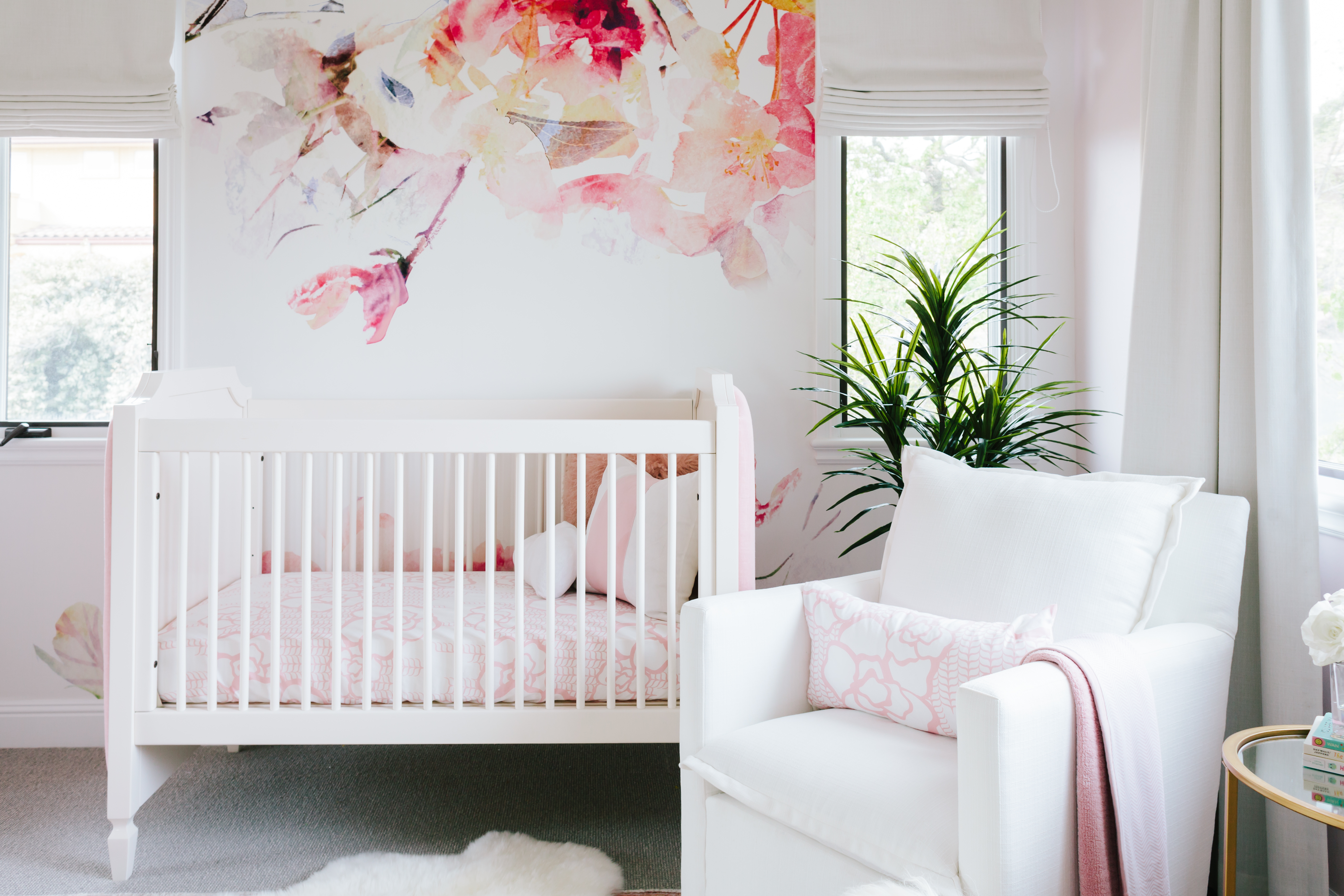 Woodland Themed Nursery Wallpaper Boys Bedroom Wallpaper - Tia Mowry Baby Nursery - HD Wallpaper 