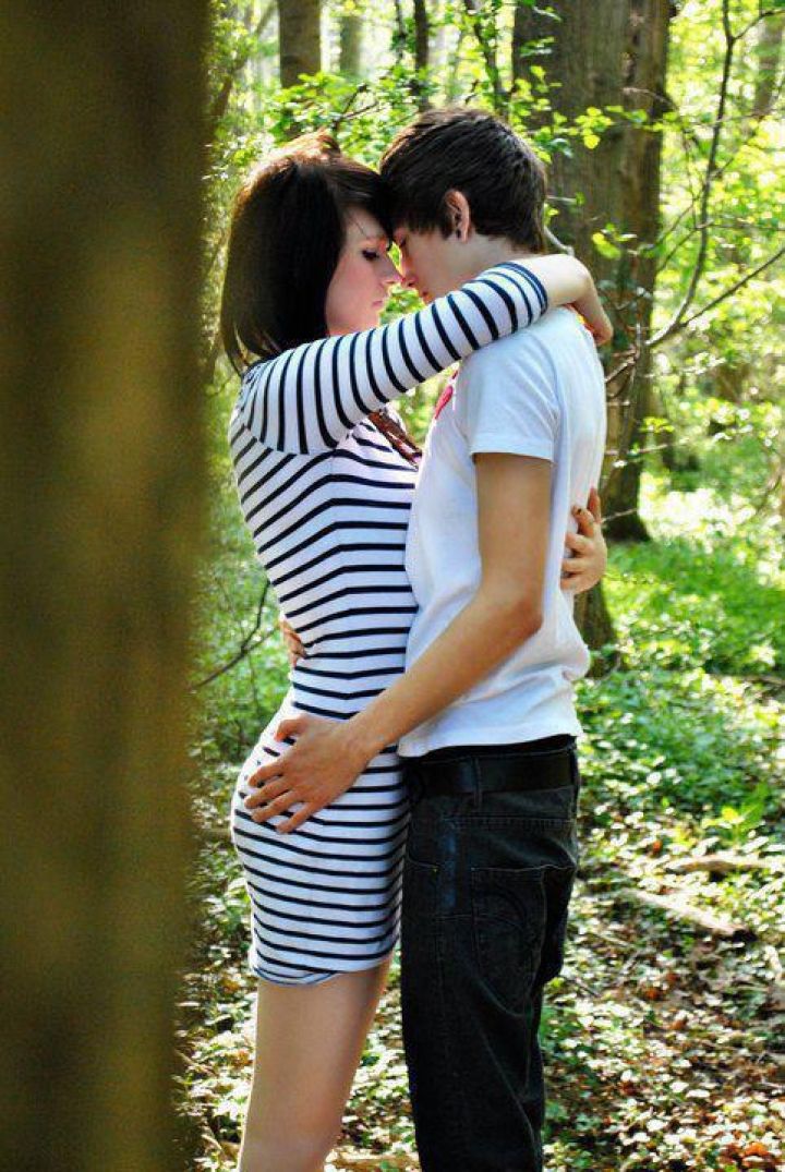 Hug Wallpaper - 720x1075 Wallpaper Hug Wallpaper - 720x1075 Wallpaper
