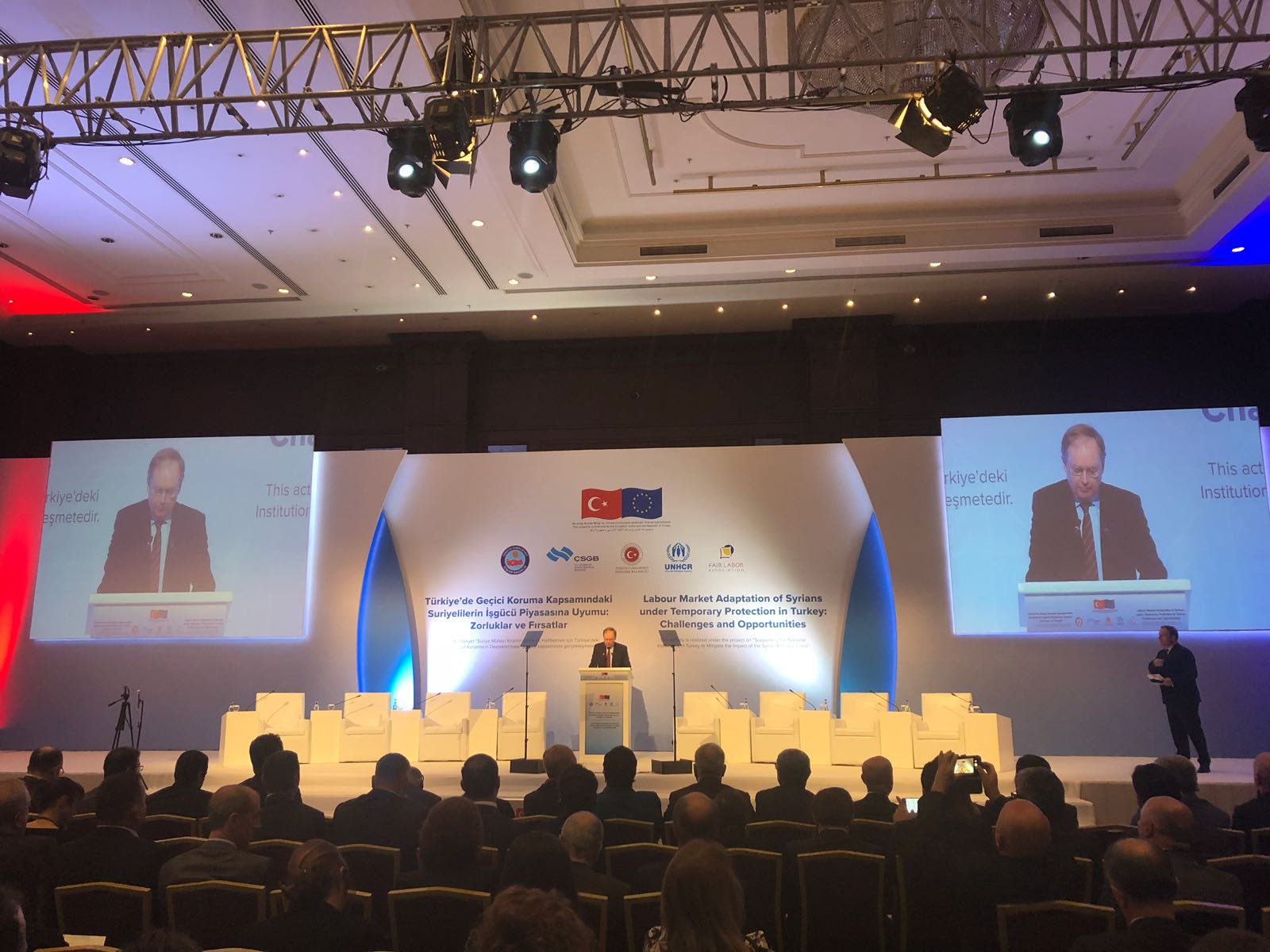 Auditorium - HD Wallpaper 