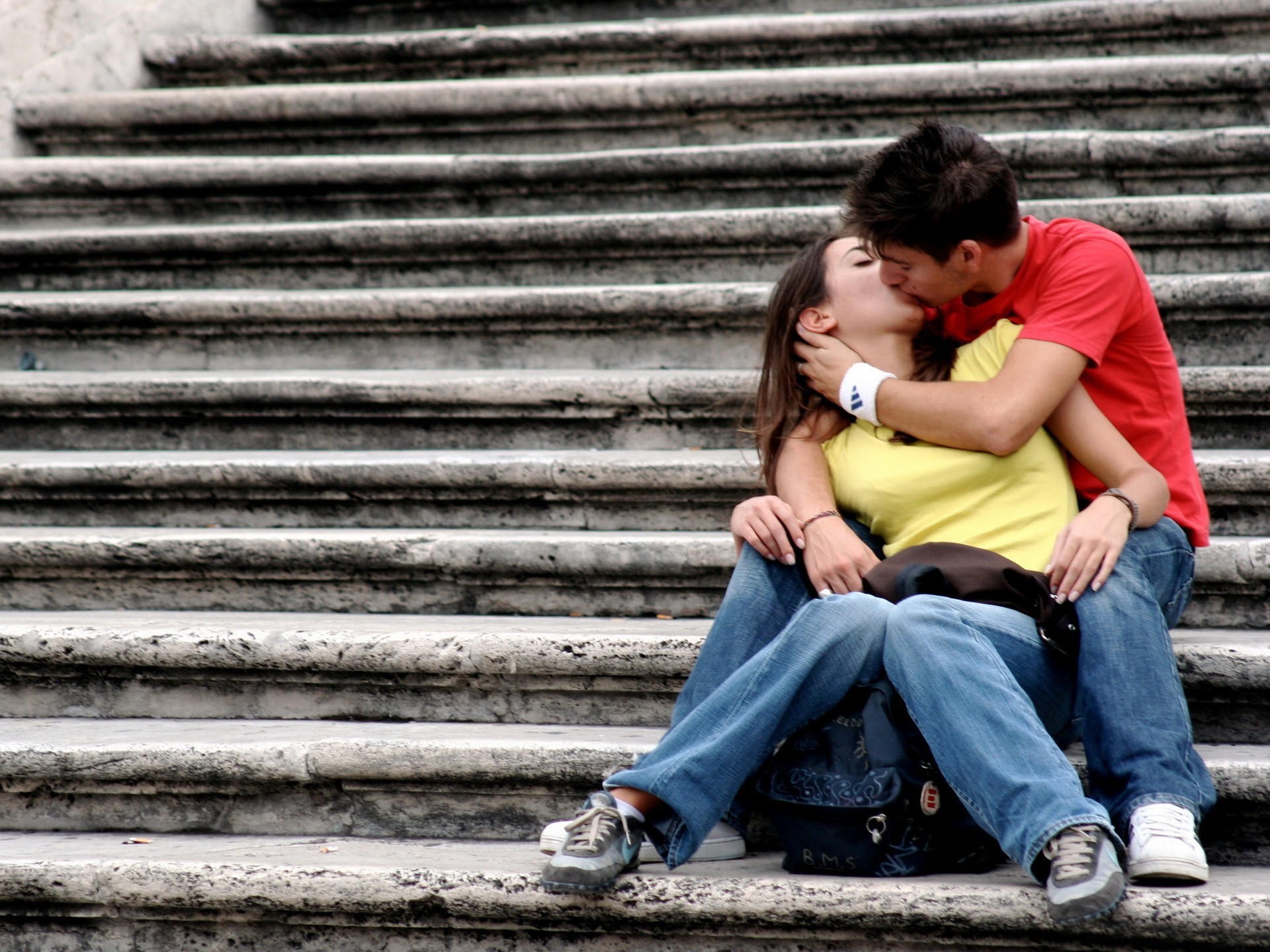 Best Style Of Kissing - HD Wallpaper 